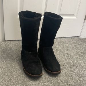 Tall black uggs